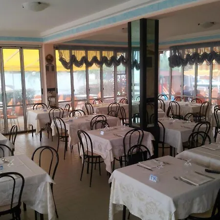 Acquamarina 3*